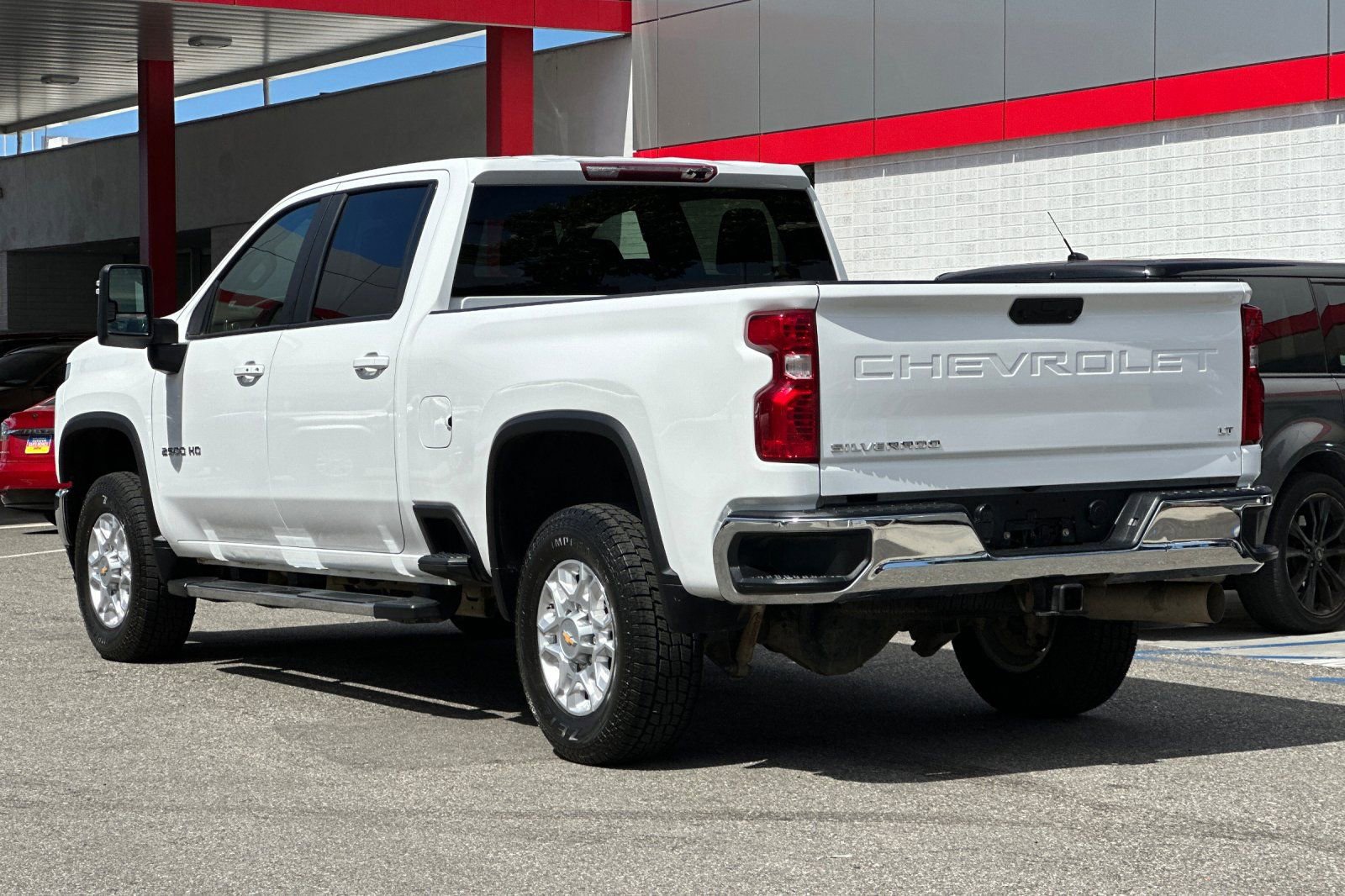 Used 2023 Chevrolet Silverado 2500 LT w/ Convenience Package AWD/4WD image 6