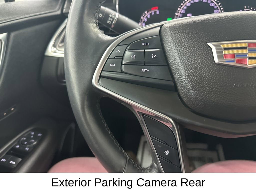 Used 2017 Cadillac XT5 Luxury image 35