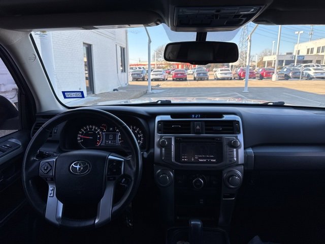 Used 2016 Toyota 4Runner image 9