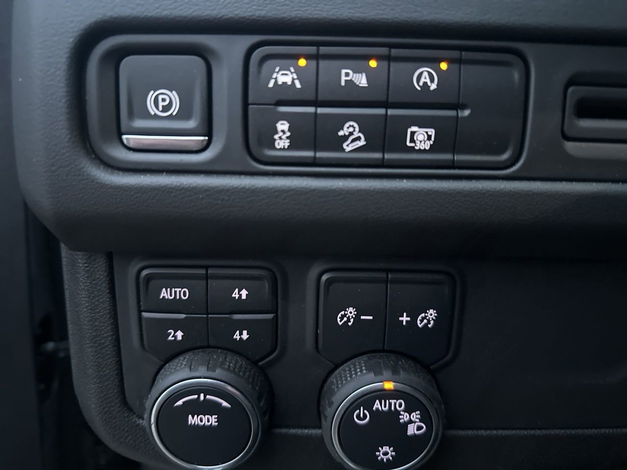 Used 2024 Chevrolet Tahoe Z71 image 15