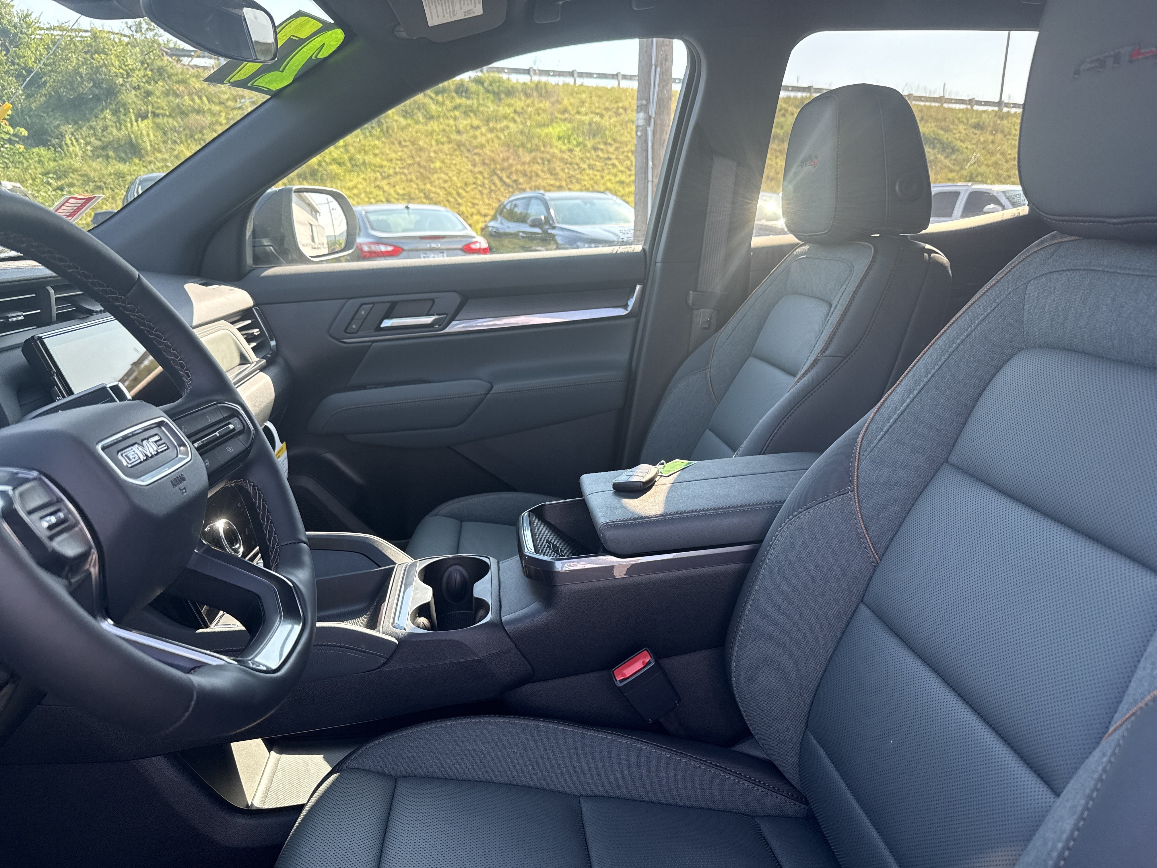New 2027 GMC Terrain AT4 w/ Convenience Package III AWD/4WD image 11
