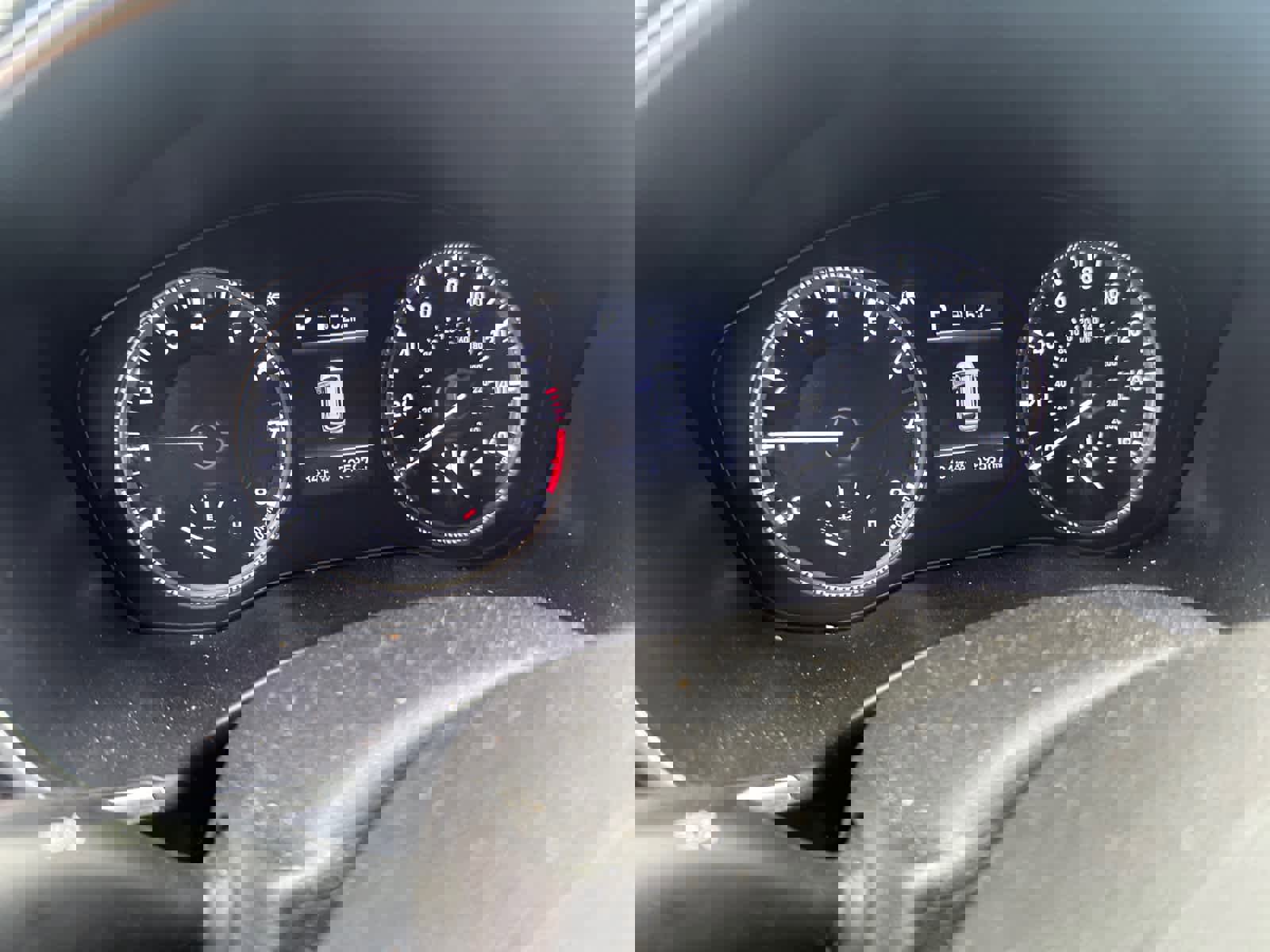 Used 2020 Hyundai Santa Fe SE image 14