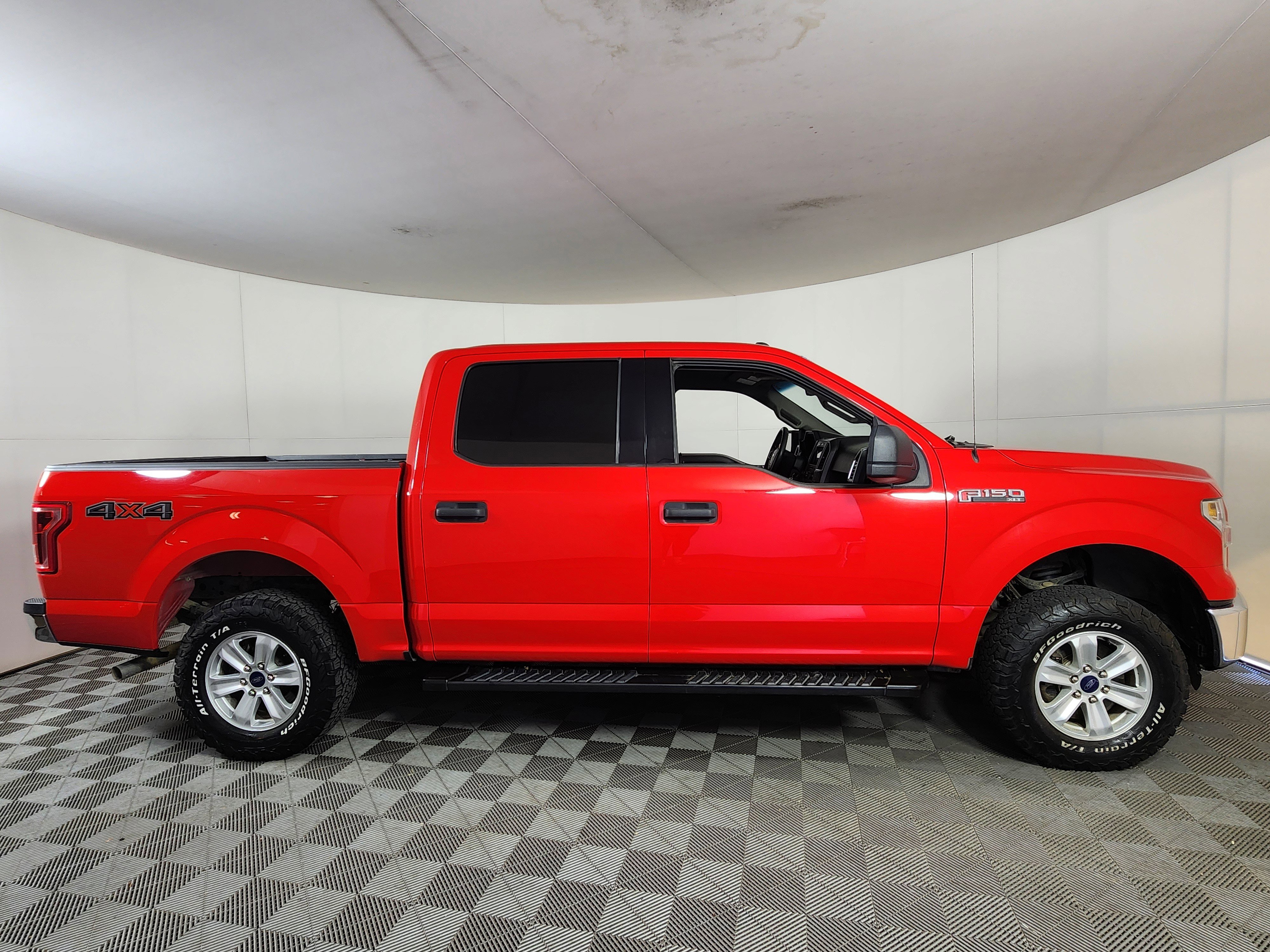 Used 2016 Ford F150 XLT AWD/4WD image 8
