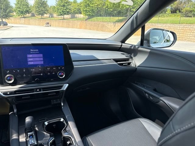 Used 2025 Lexus RX 350 Premium w/ Accessory Package (Z1) FWD image 32