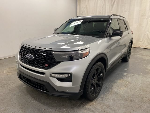 Used 2020 Ford Explorer ST w/ ST Street Pack AWD/4WD image 3