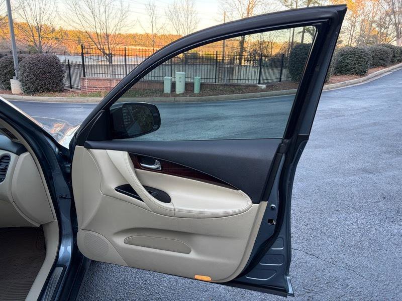 Used 2016 INFINITI QX50 2WD w/ Premium Plus Package image 38