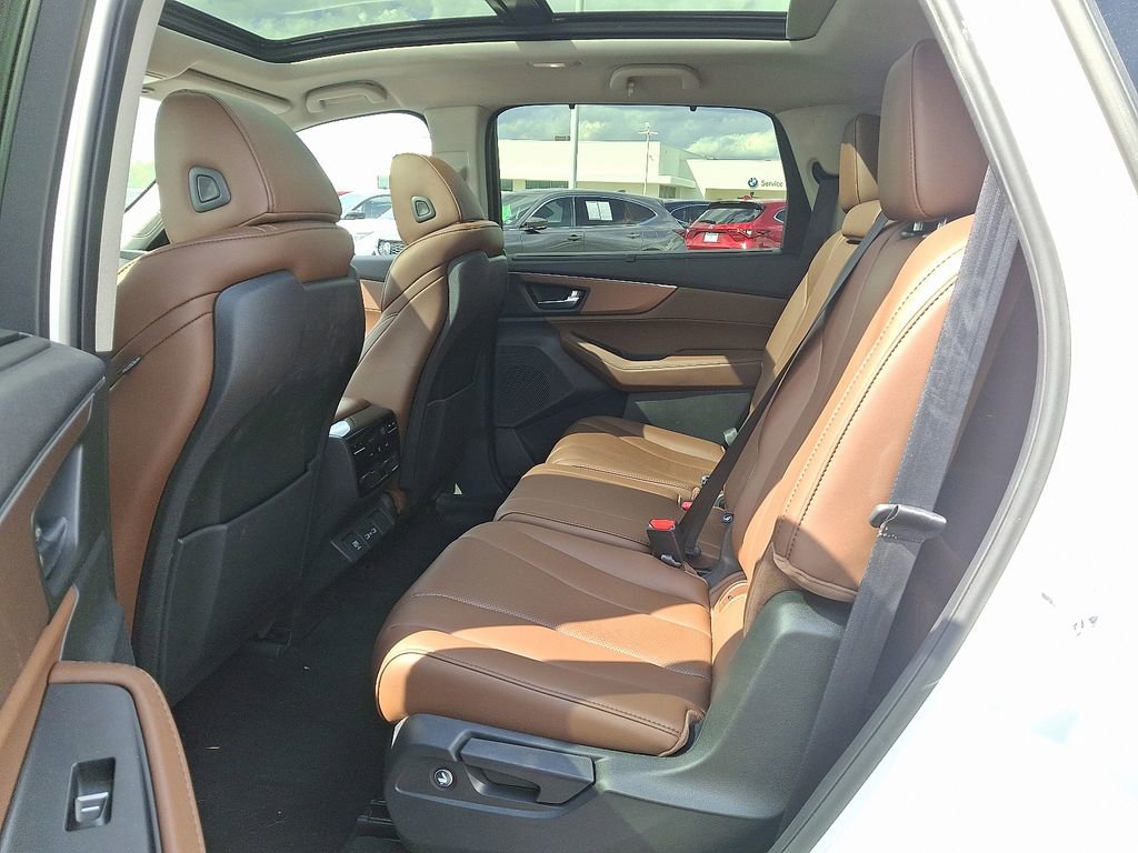 Certified 2023 Acura MDX SH-AWD w/ Technology Package image 10