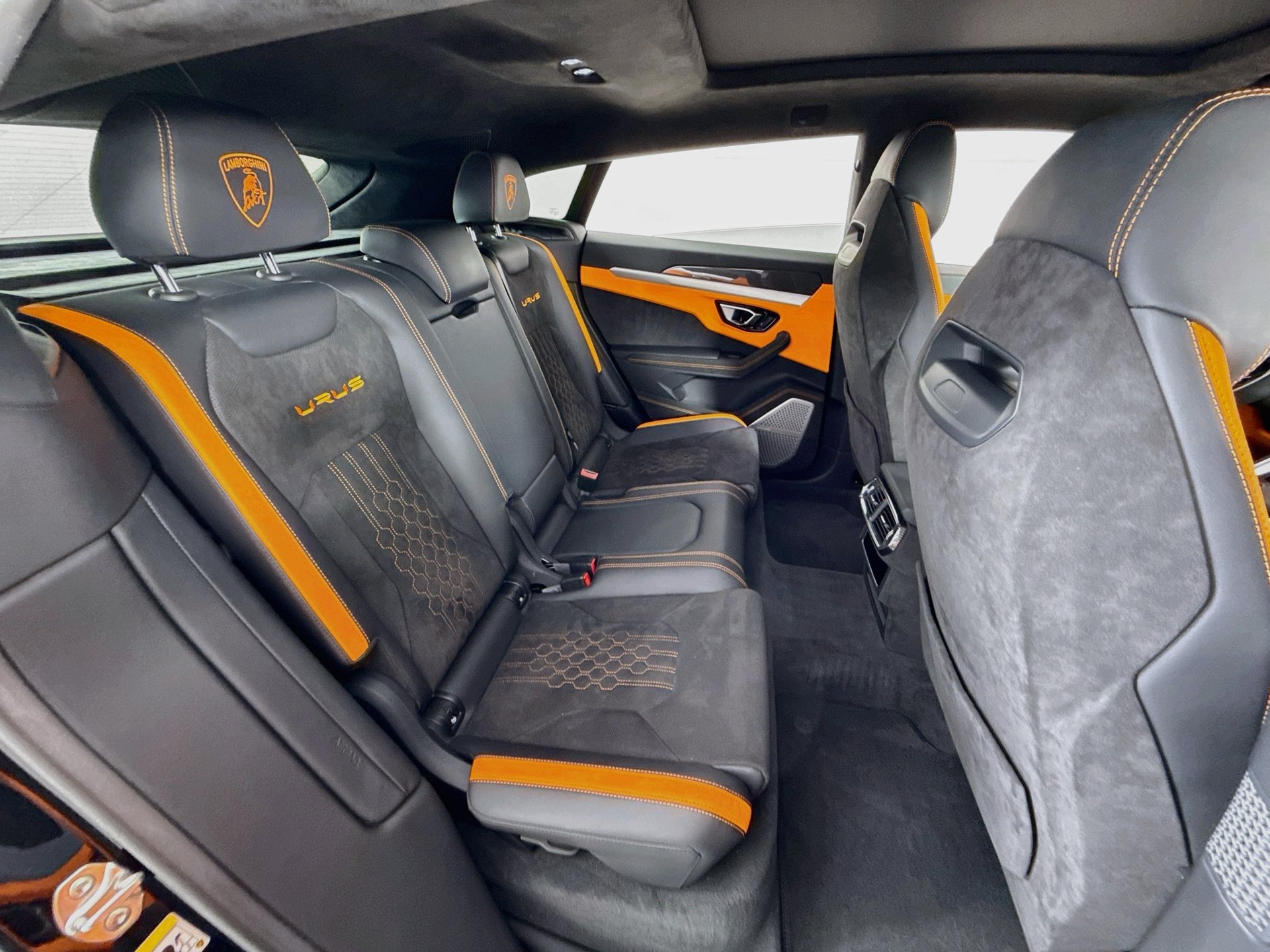 Used 2024 Lamborghini Urus S AWD/4WD image 22