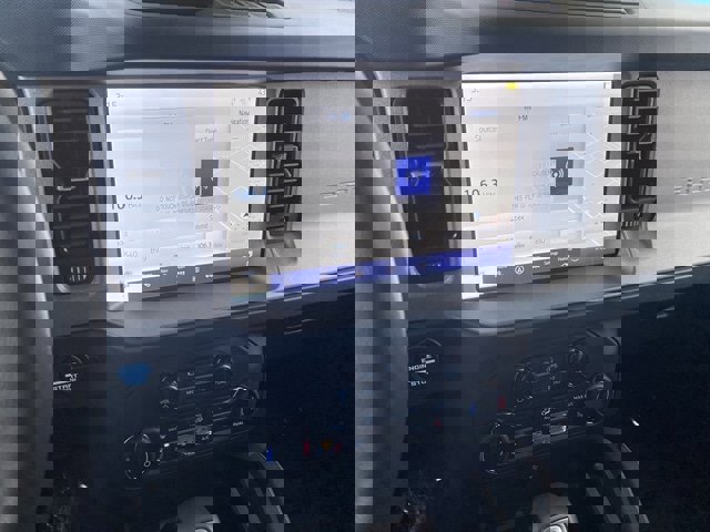 Used 2024 Ford Bronco Outer Banks image 15