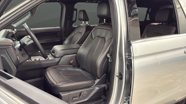 Used 2024 Ford Expedition Max Limited AWD/4WD image 9