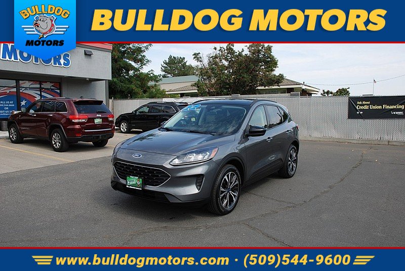 Used 2022 Ford Escape SE w/ SE Sport Appearance Package