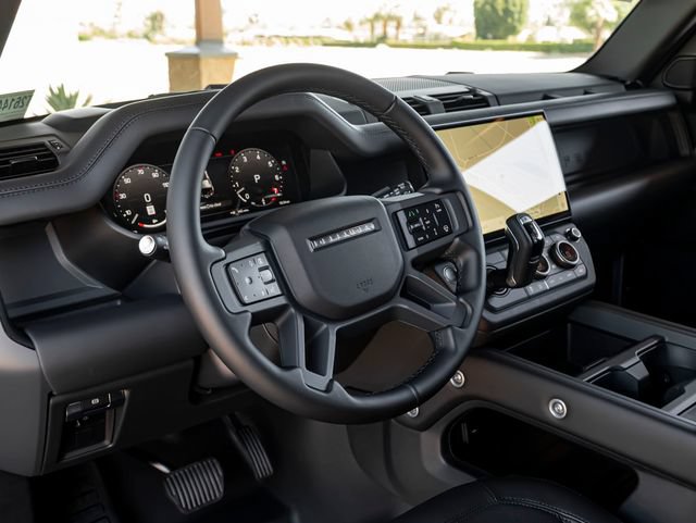 New 2026 Land Rover Defender 110 X-Dynamic SE AWD/4WD image 16