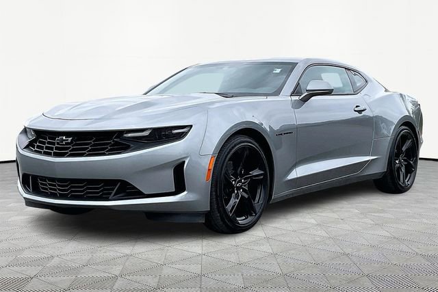 Used 2024 Chevrolet Camaro LT image 3