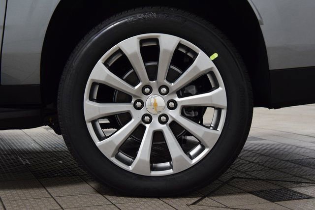 New 2026 Chevrolet Suburban Premier w/ Sun And Tow Package AWD/4WD image 27
