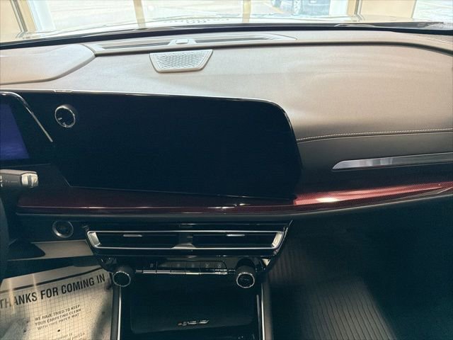 Used 2025 Chevrolet Traverse Z71 w/ Enhanced Driving Package image 26