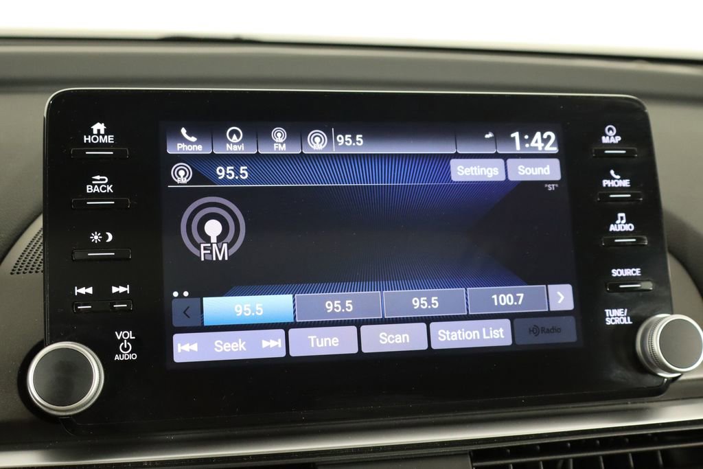 Used 2018 Honda Accord Touring image 27