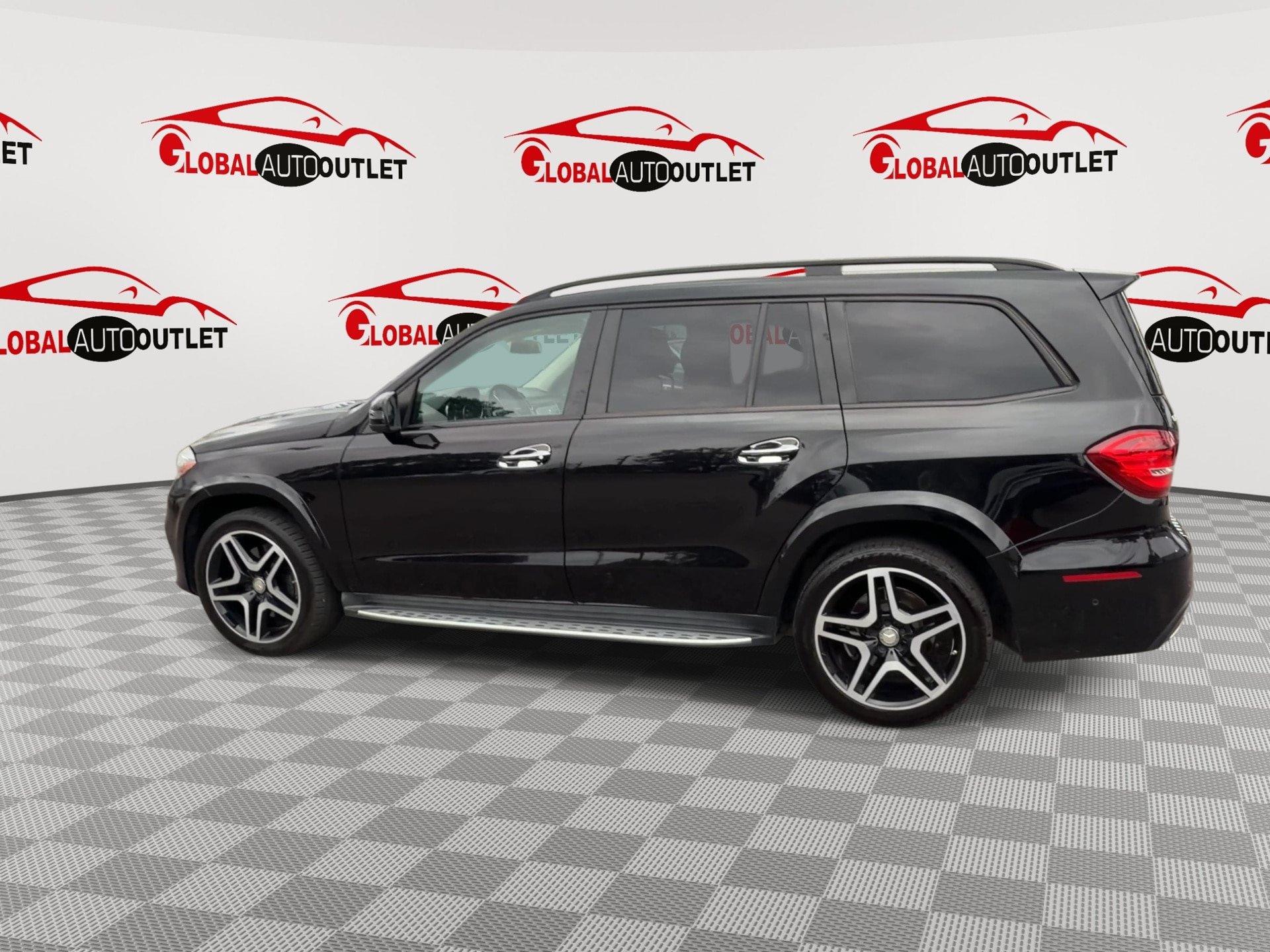 Used 2017 Mercedes-Benz GLS 550 4MATIC image 6