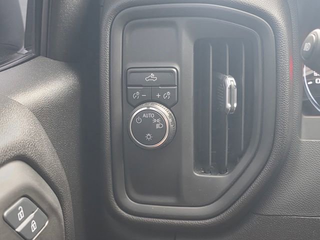 Certified 2025 Chevrolet Silverado 1500 Custom image 32