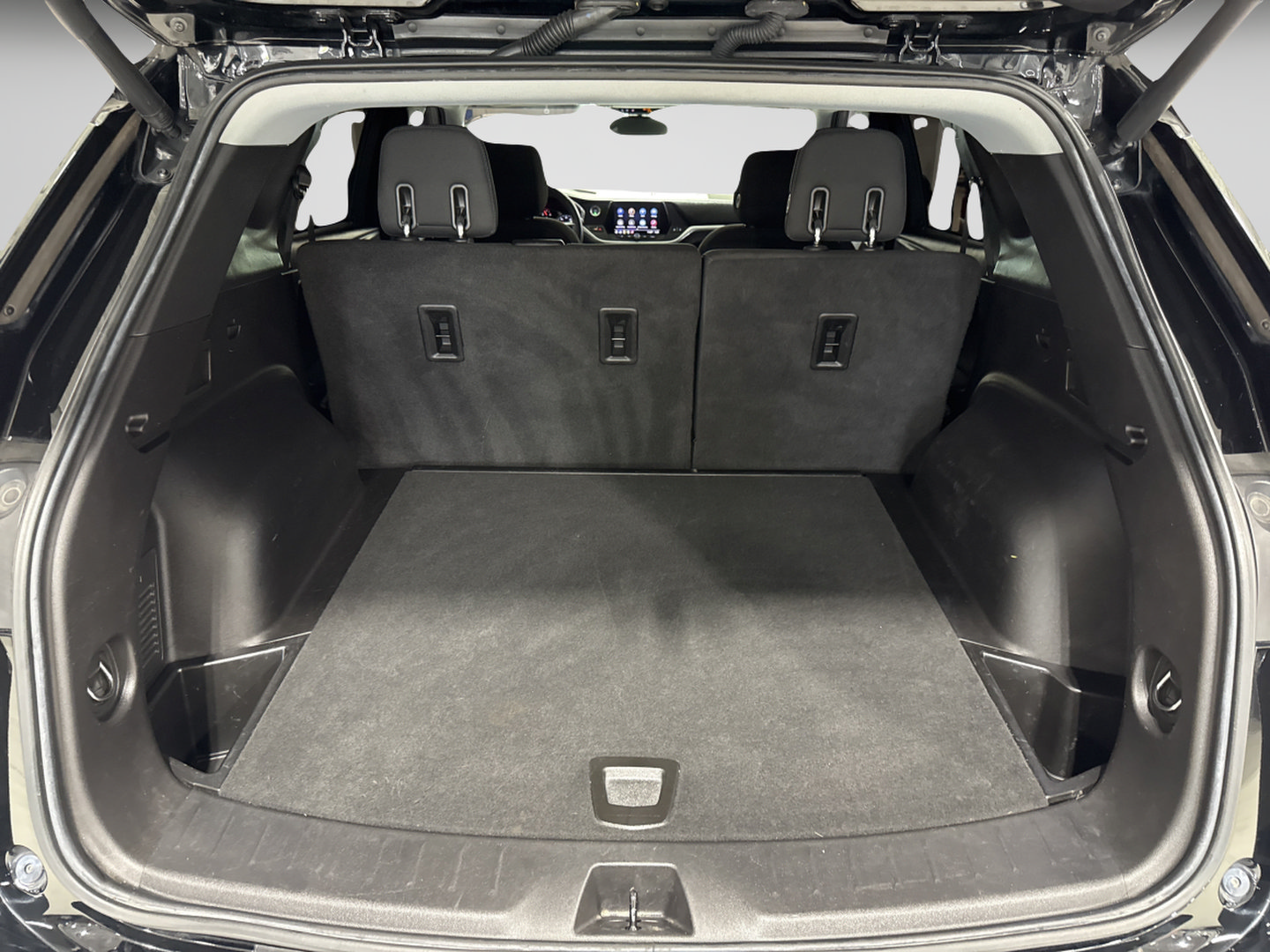 Used 2021 Chevrolet Blazer LT FWD image 12