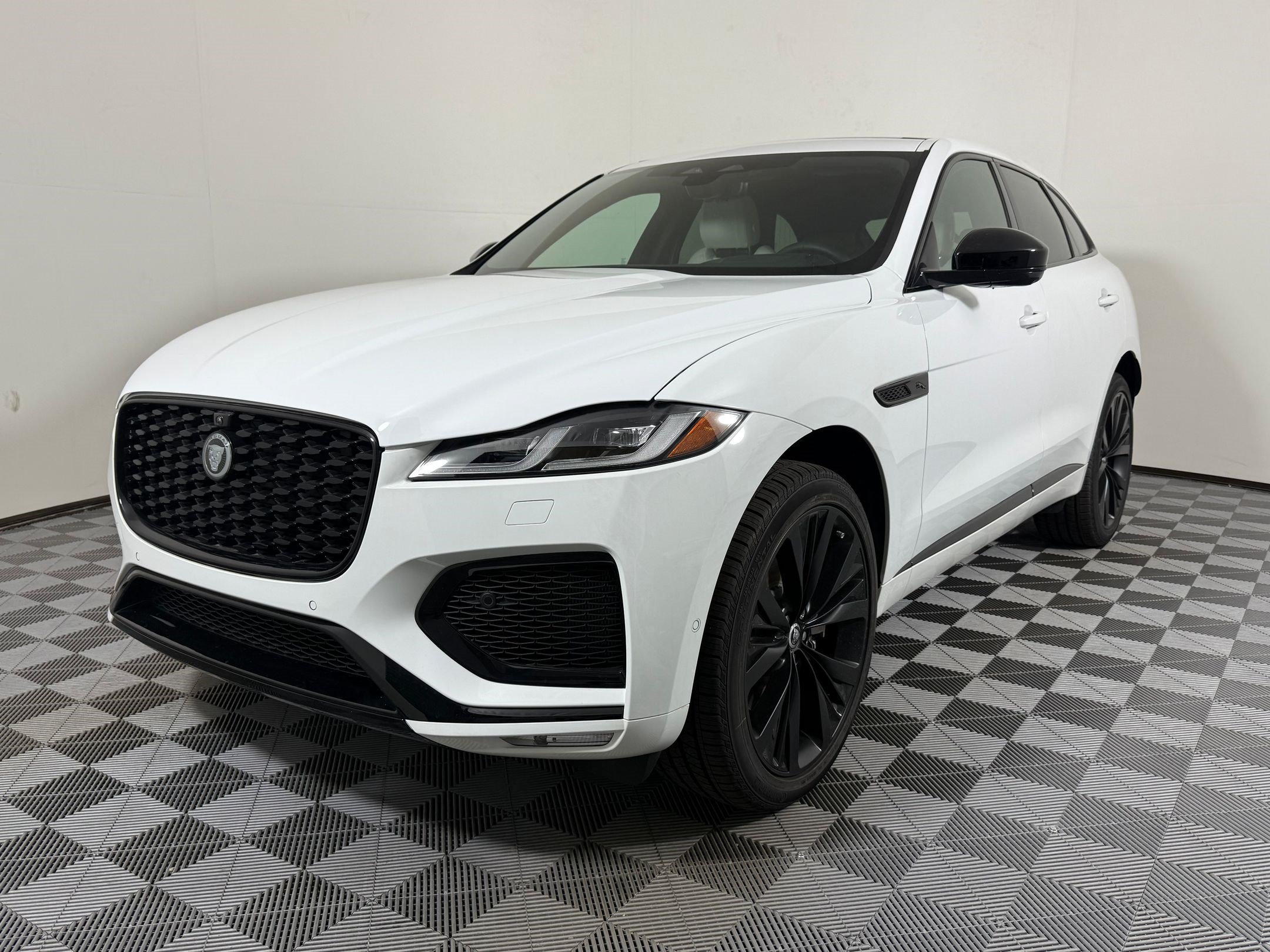 New 2026 Jaguar F-PACE R-Dynamic S