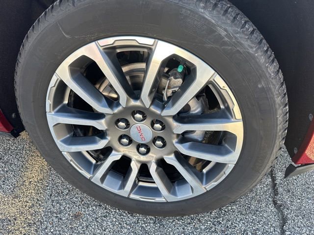 Used 2022 GMC Acadia Denali w/ Denali Ultimate Package image 12