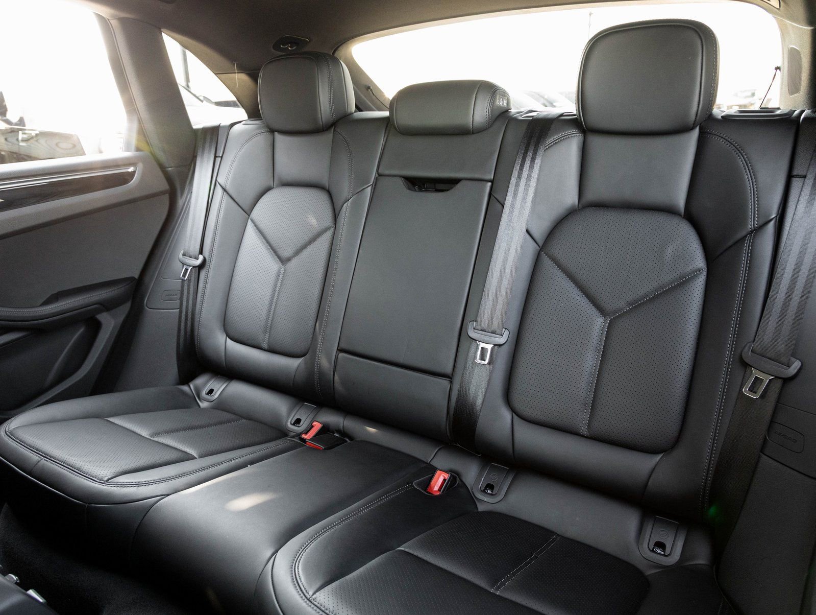 Certified 2026 Porsche Macan image 29