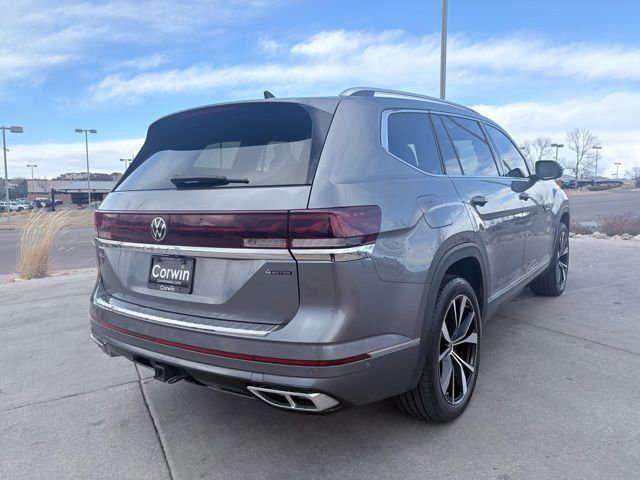 Used 2024 Volkswagen Atlas SEL Premium R-Line image 8