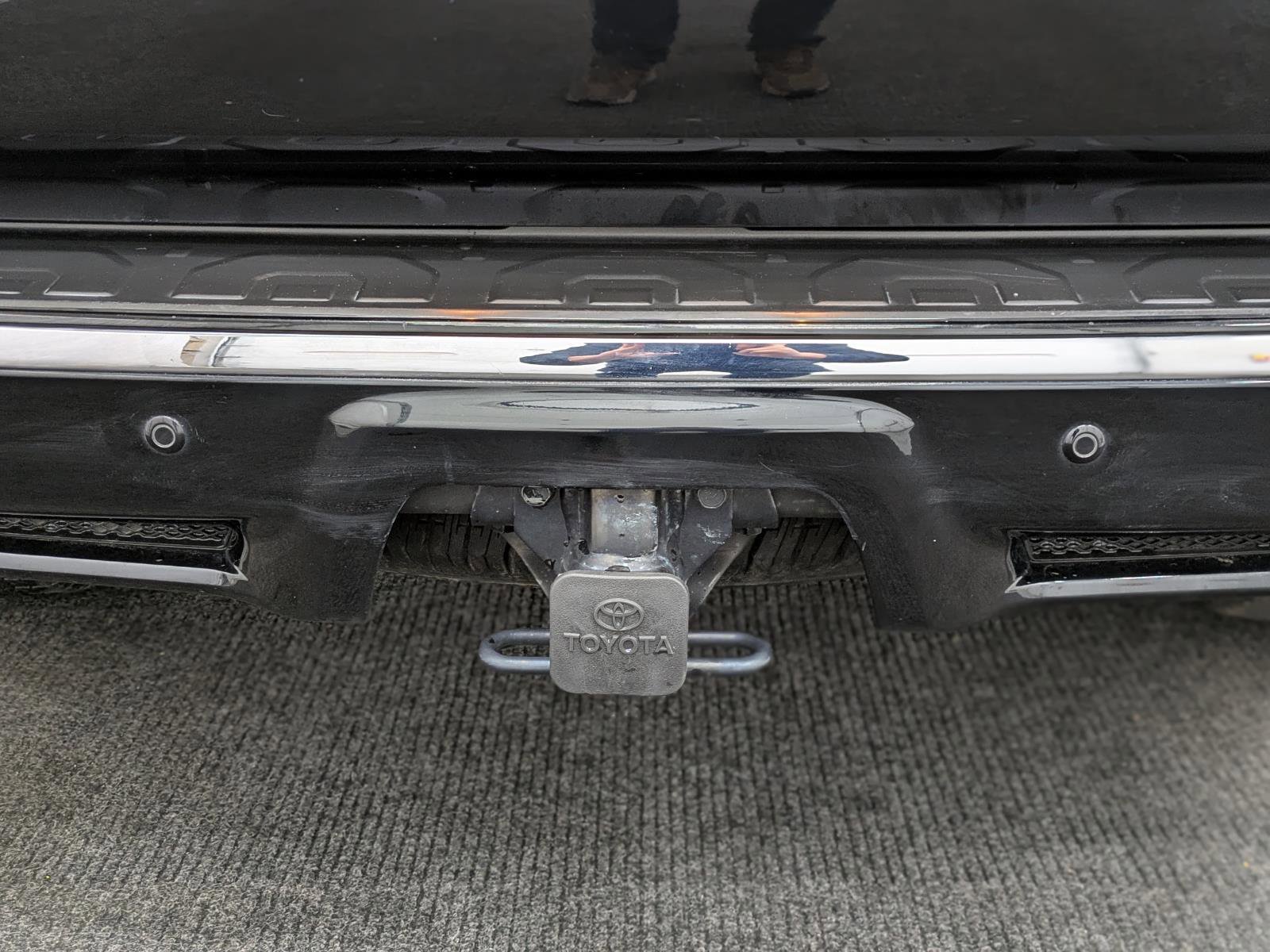 Used 2022 Toyota 4Runner Limited image 16