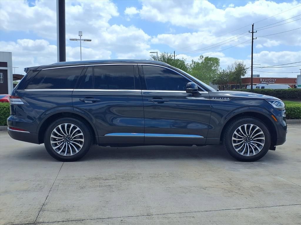 Used 2021 Lincoln Aviator Reserve w/ Elements Package Plus AWD/4WD image 8