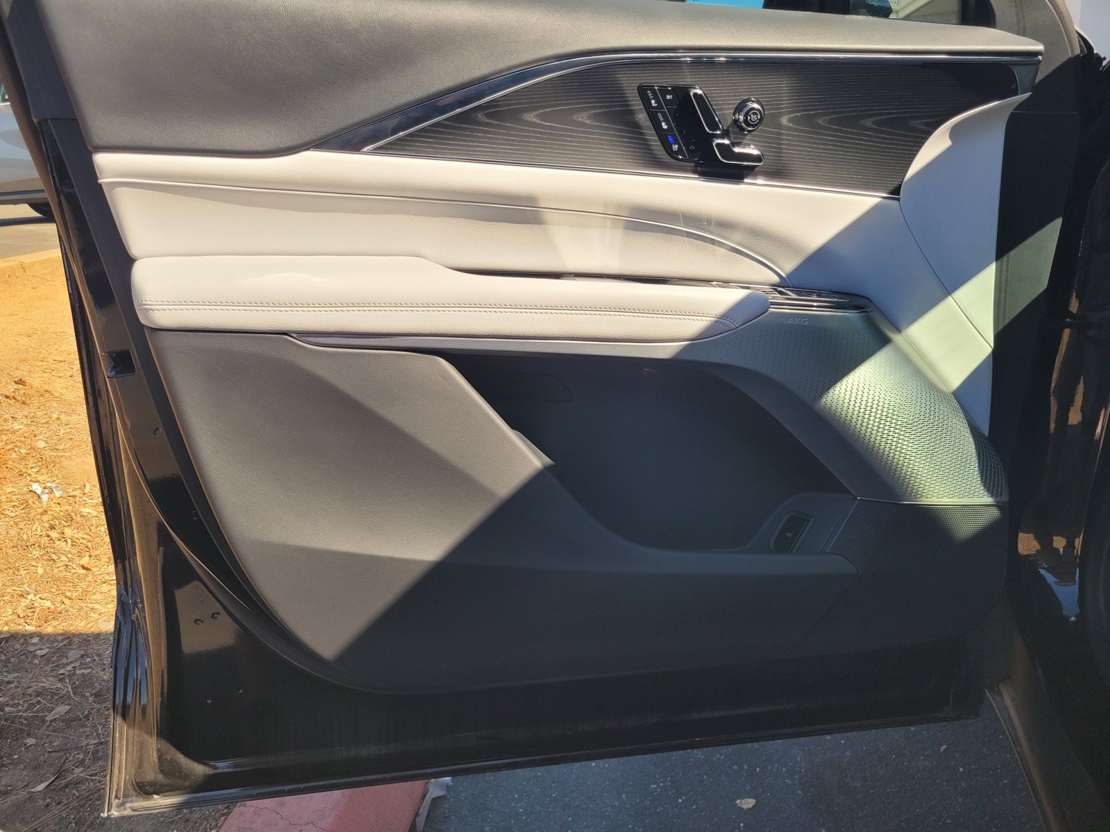 Certified 2024 Cadillac Lyriq Sport AWD/4WD image 14