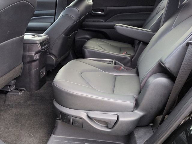 Certified 2025 Toyota Grand Highlander AWD image 25