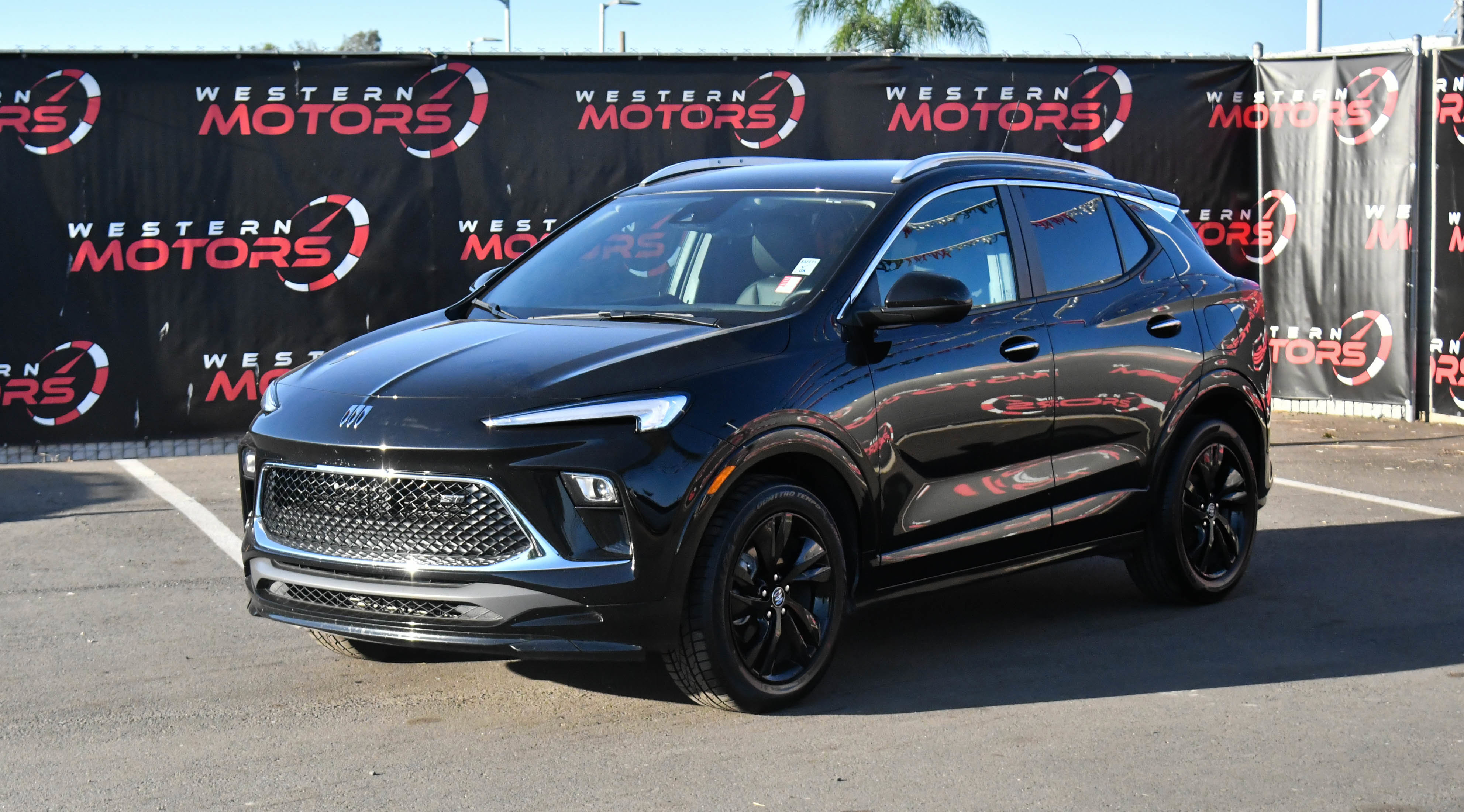 Used 2024 Buick Encore GX Sport Touring w/ Comfort Package image 3