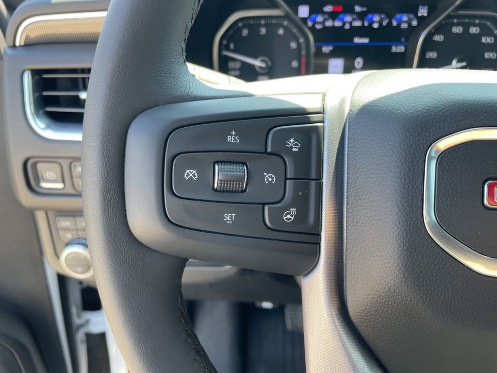 Used 2021 GMC Yukon AT4 w/ AT4 Premium Plus Package AWD/4WD image 16