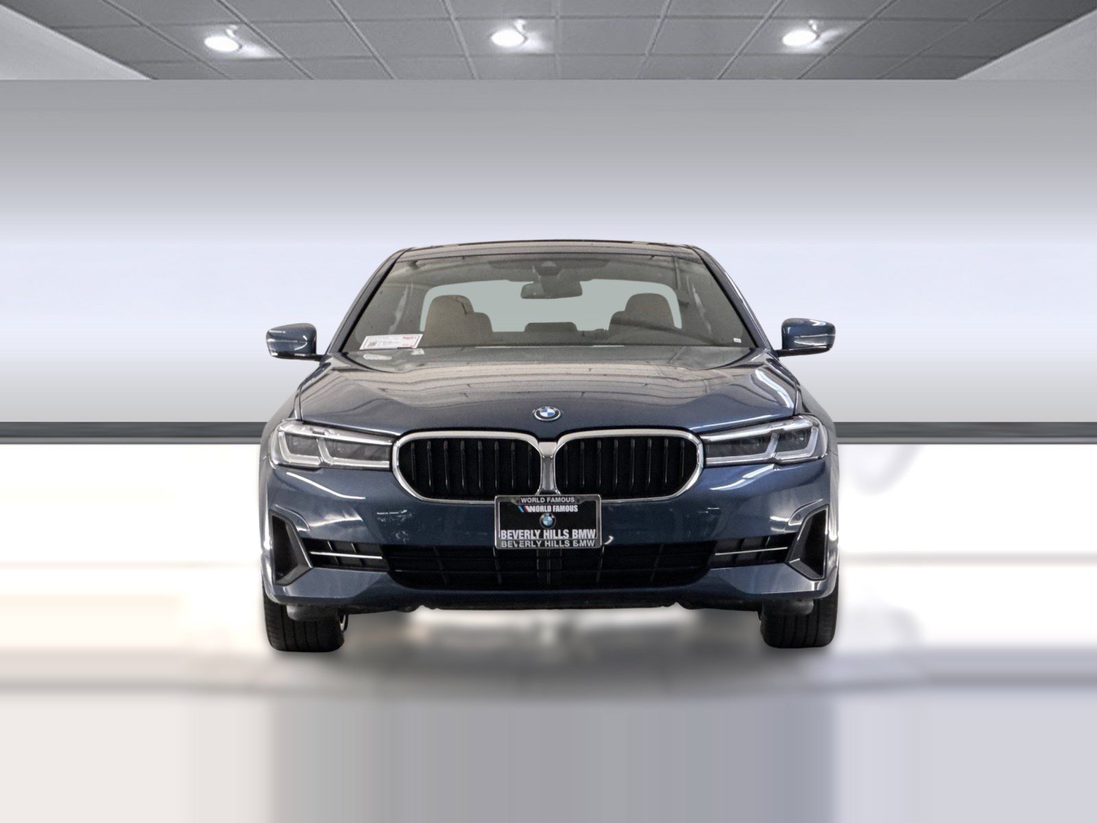 Used 2023 BMW 530e w/ Premium Package RWD image 5