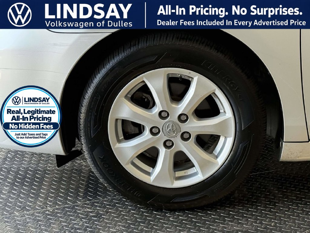 Used 2011 Toyota Camry LE w/ LE Extra-Value Pkg FWD image 7