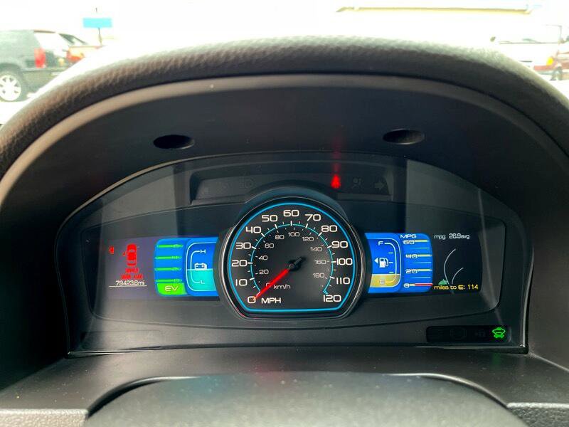 Used 2011 Ford Fusion Hybrid image 29