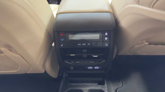 Used 2021 Jeep Grand Cherokee L Limited image 17