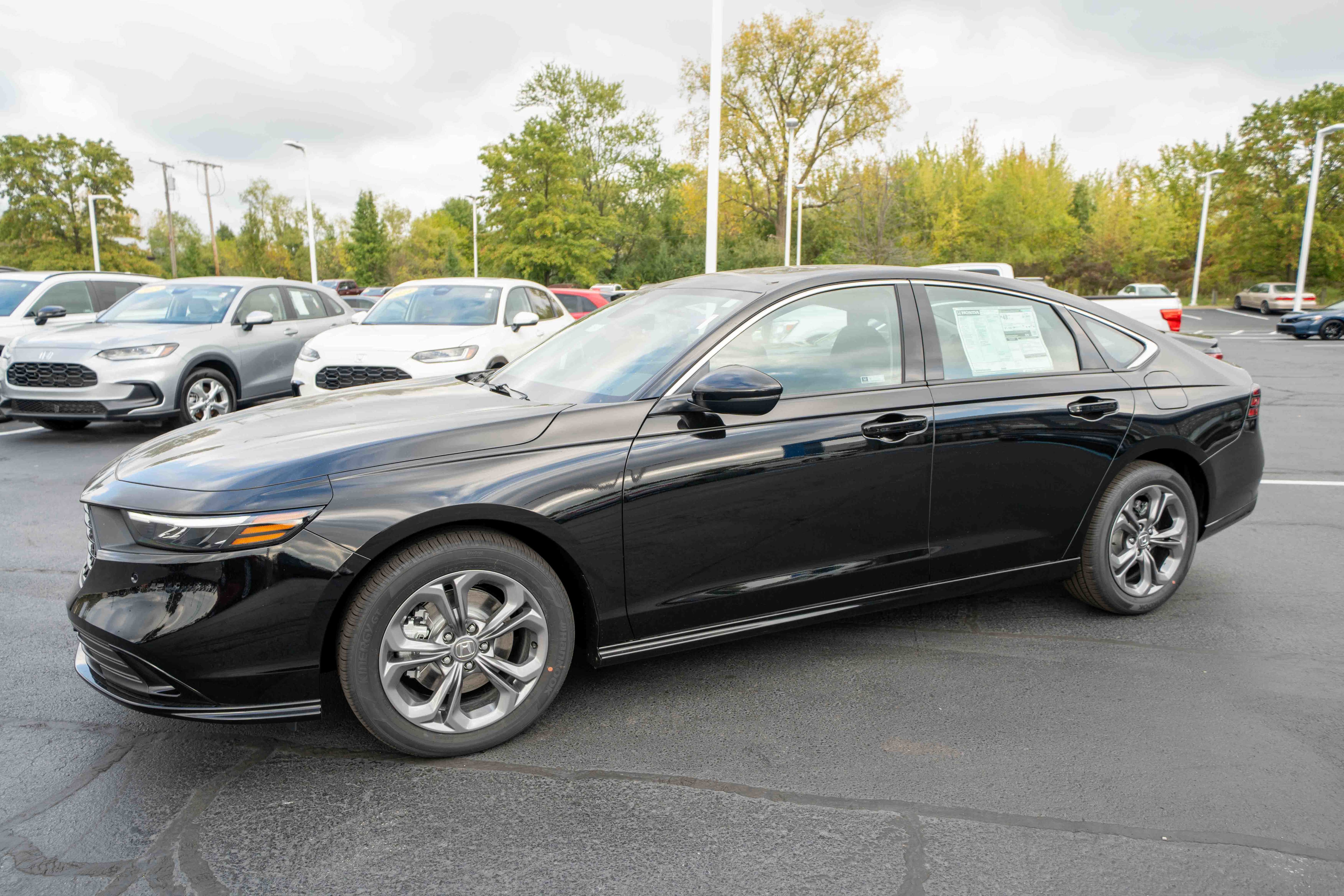 New 2025 Honda Accord EX-L image 3