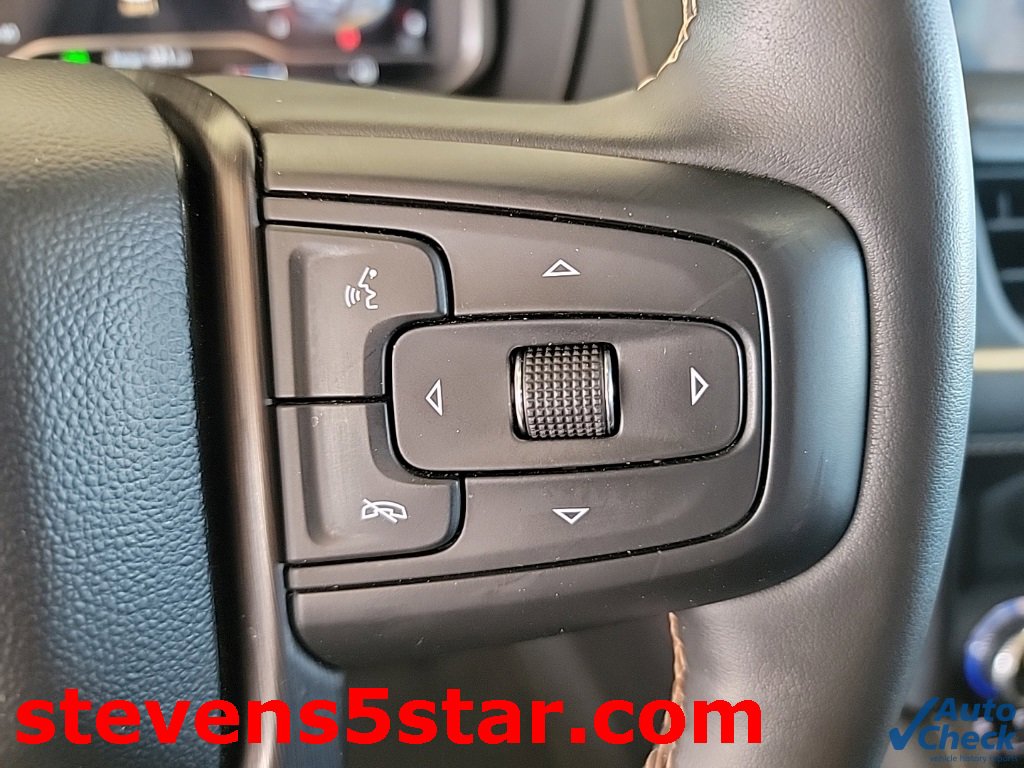 Used 2023 GMC Yukon XL AT4 w/ Technology Package image 21