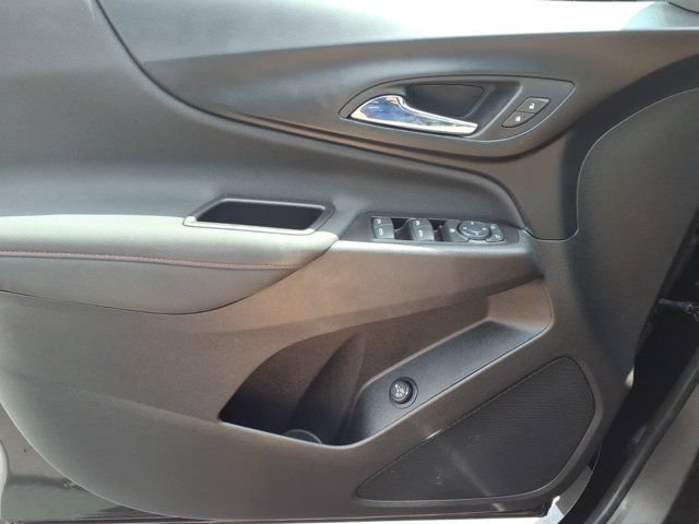 Used 2022 Chevrolet Equinox RS w/ LPO, Floor Liner Package AWD/4WD image 22