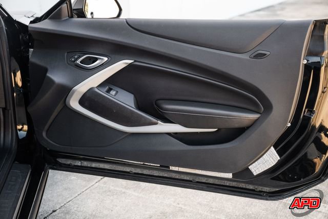 Used 2018 Chevrolet Camaro SS image 64