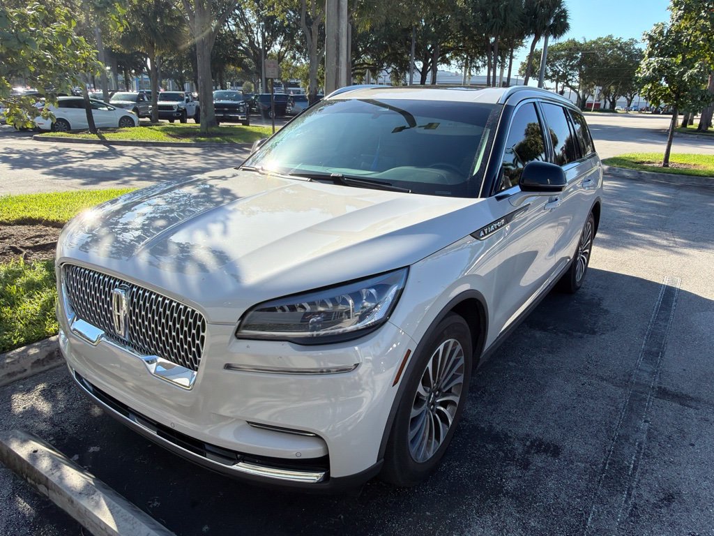Certified 2023 Lincoln Aviator 2WD w/ Premium Package image 1