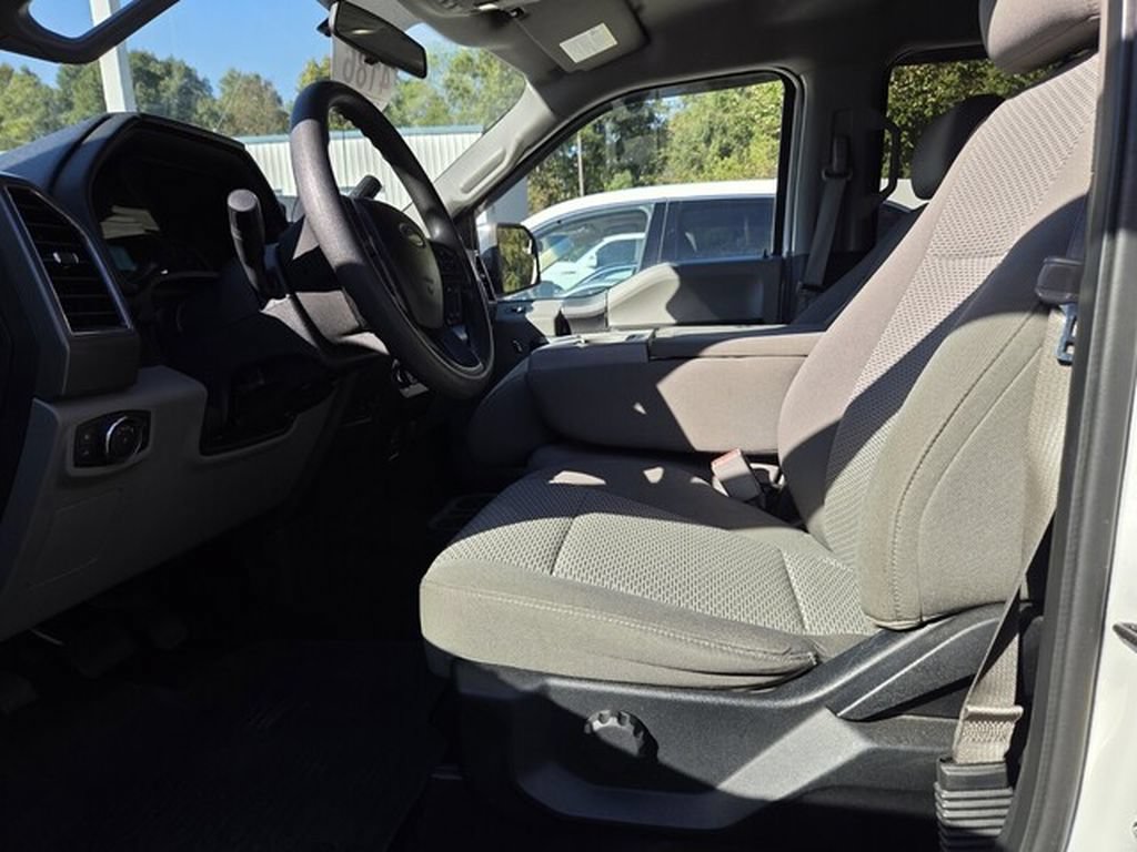 Used 2017 Ford F150 XLT RWD image 4