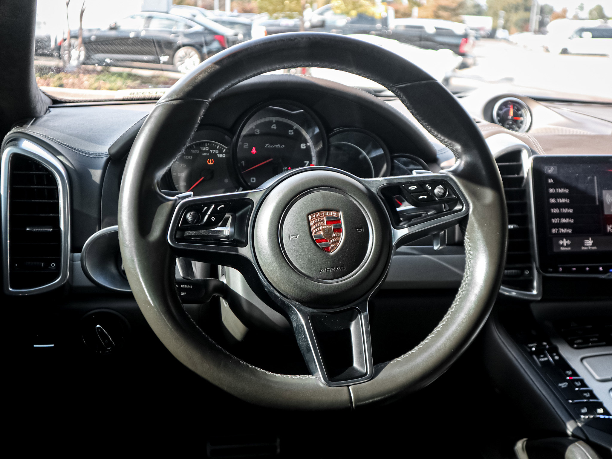 Used 2015 Porsche Cayenne Turbo image 6