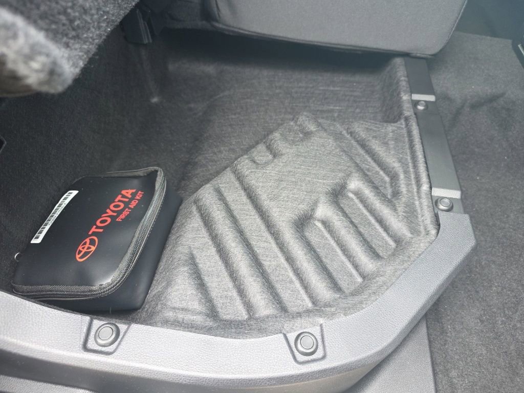 Used 2025 Toyota Tacoma SR5 image 34