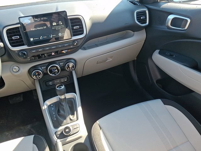 New 2026 Hyundai Venue SEL FWD image 11