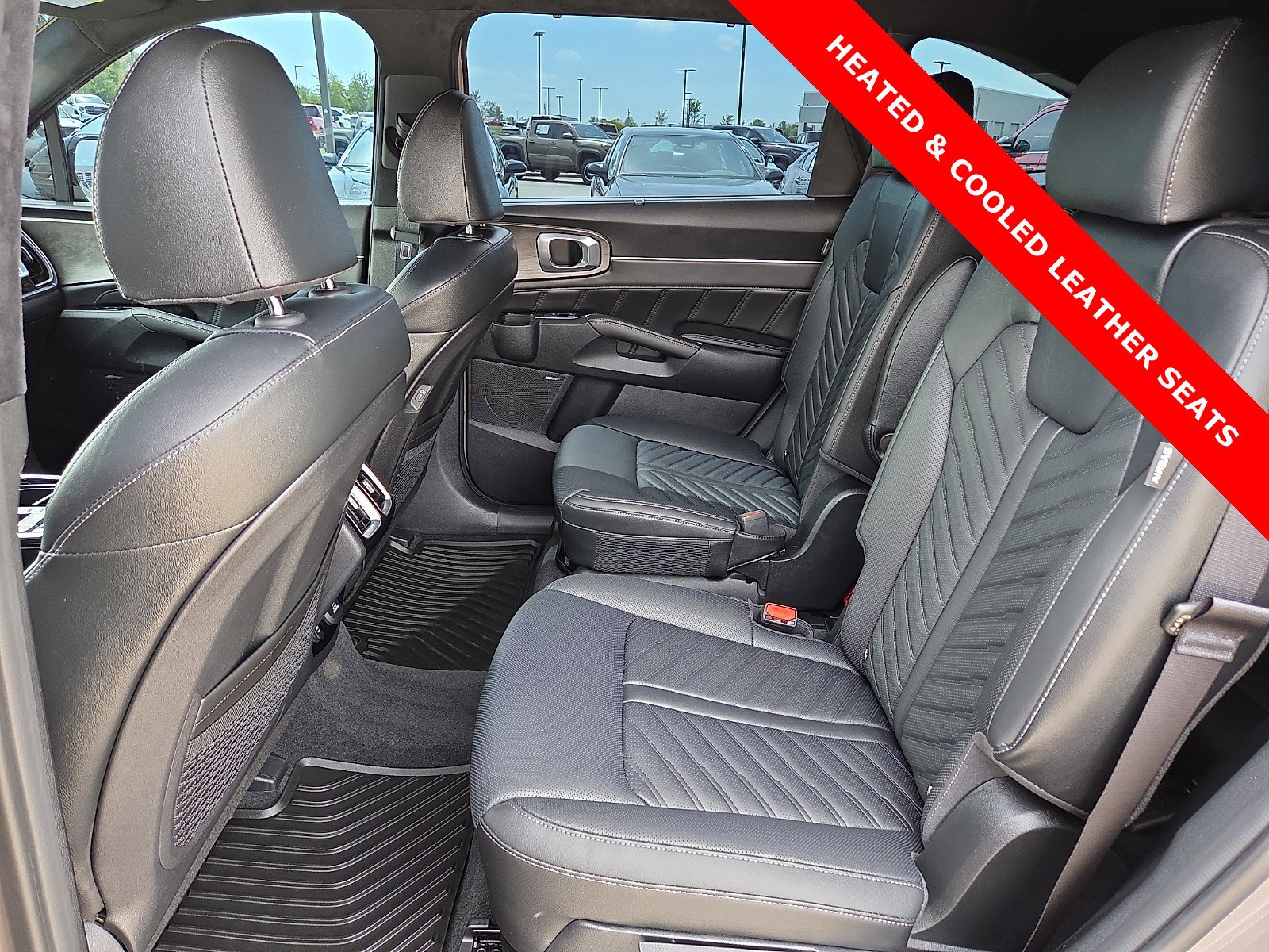 Used 2025 Kia Sorento SX Prestige AWD/4WD image 11