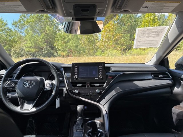 Used 2023 Toyota Camry SE image 14