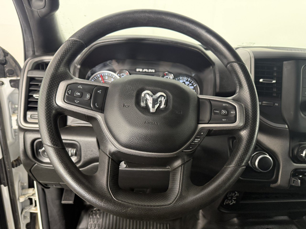 Used 2024 RAM 2500 Tradesman AWD/4WD image 19