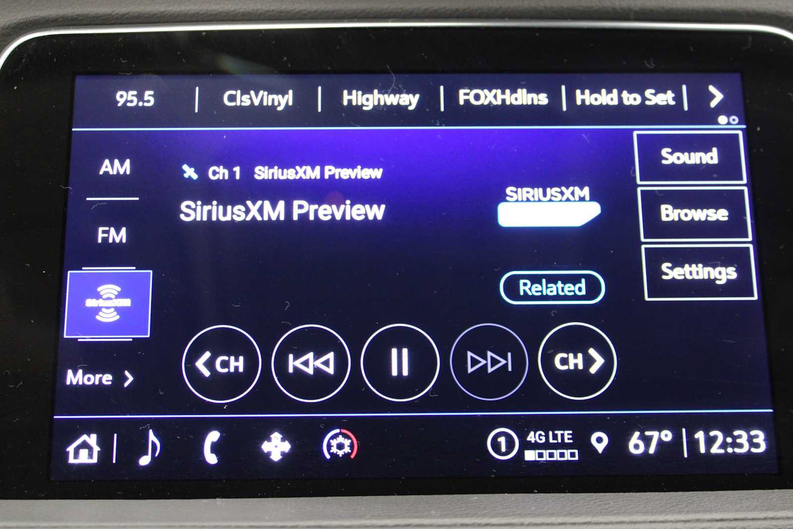Used 2023 Cadillac XT4 Premium Luxury AWD/4WD image 28